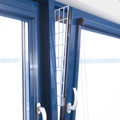 TRIXIE Schutzgitter für Fenster - 62 × 16 bis 7 cm 